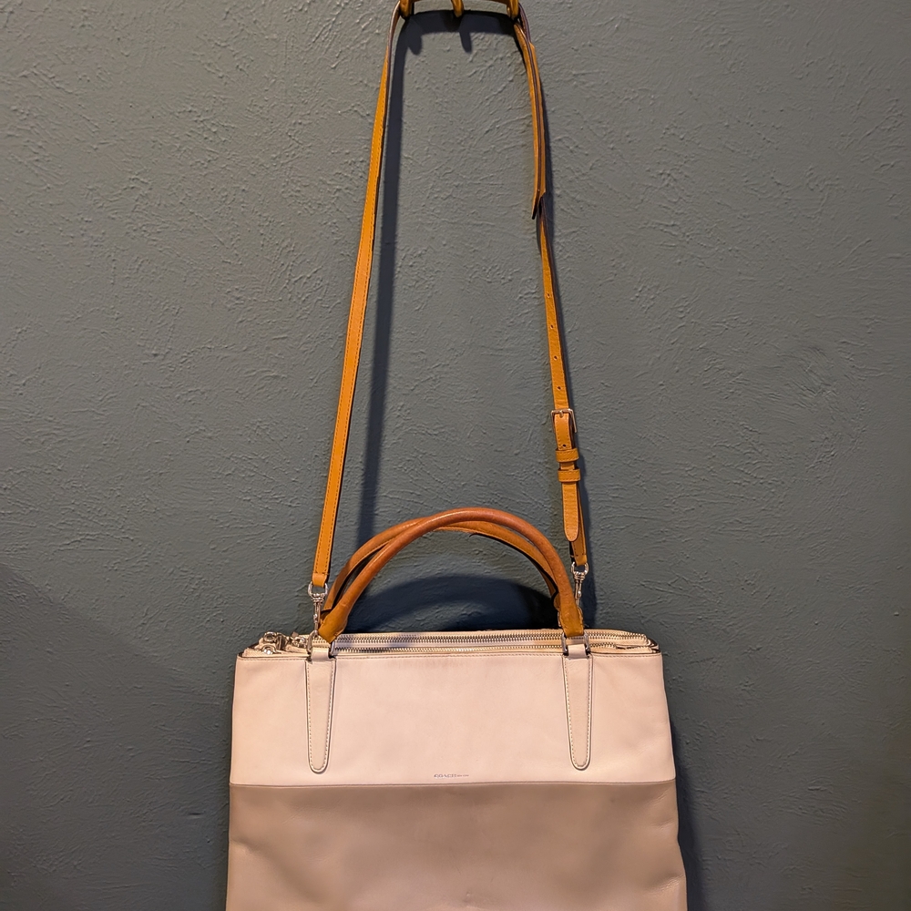 Elegant Cream and Tan Women's Bag